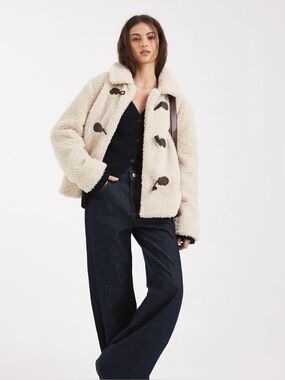 Hollister Cream Sherpa Toggle Jacket